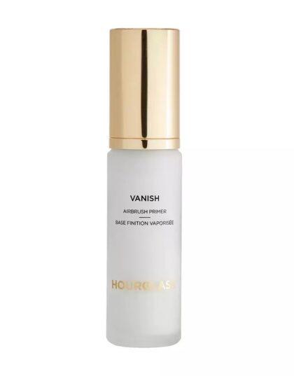 Skin preparation before makeup. Apply the best makeup primer for a flawless and long-lasting finish.